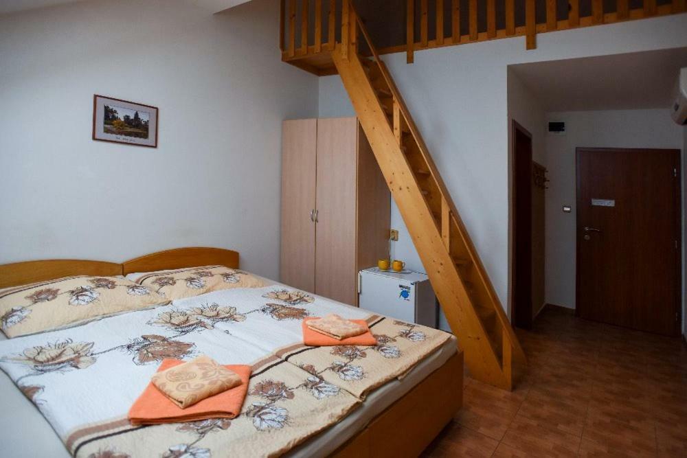 Penzion U Zamku Lednice Extérieur photo